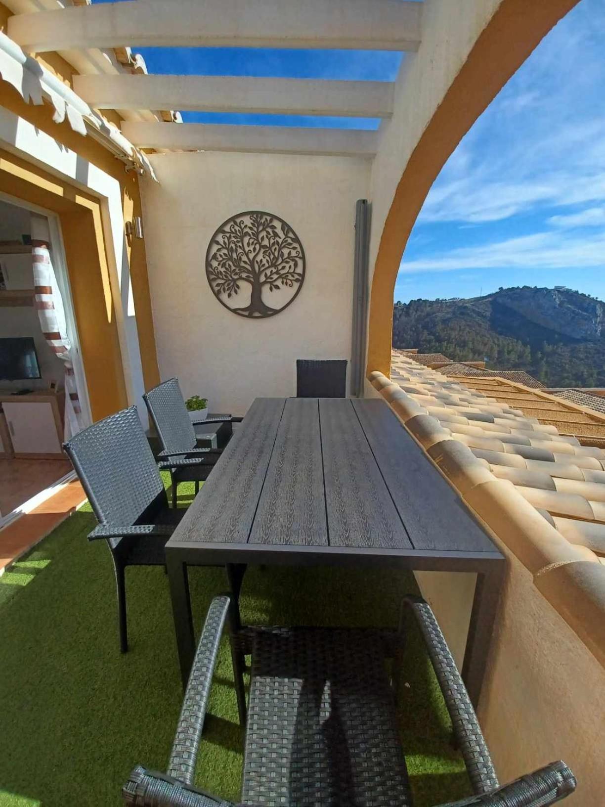 Casa Lieja - *